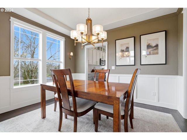 2319 N ROGER SMITH Dr, Newberg, OR 97132