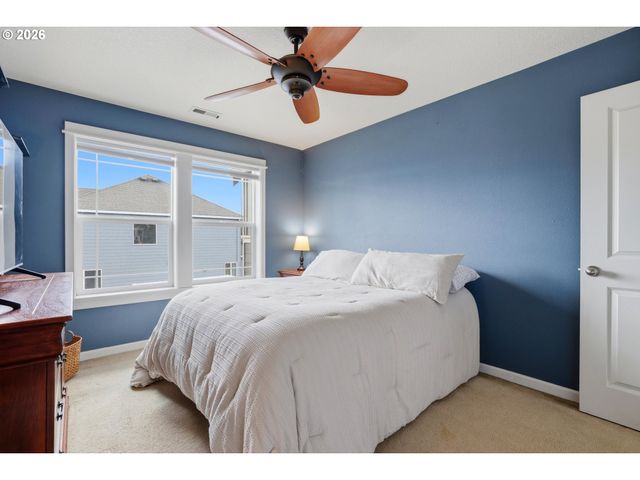 2319 N ROGER SMITH Dr, Newberg, OR 97132