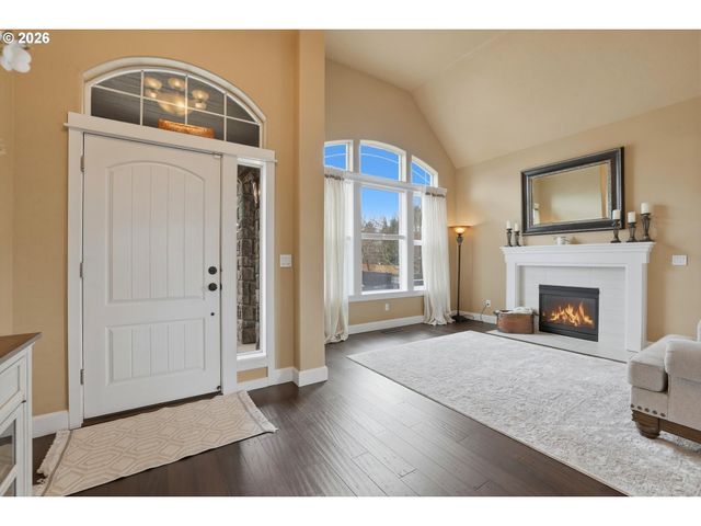 2319 N ROGER SMITH Dr, Newberg, OR 97132