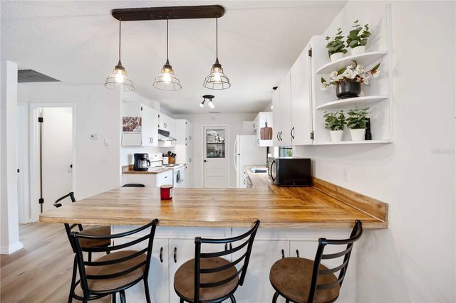 8881 CYPRESSWOOD DRIVE, Lake Wales, FL 33898