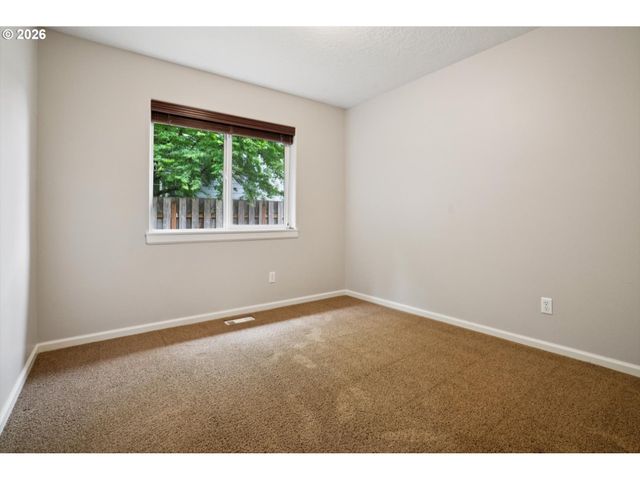 660 S PONDEROSA Ct, Canby, OR 97013