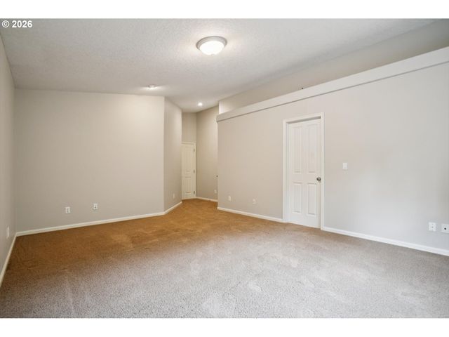 660 S PONDEROSA Ct, Canby, OR 97013