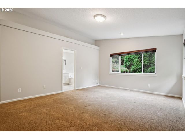 660 S PONDEROSA Ct, Canby, OR 97013