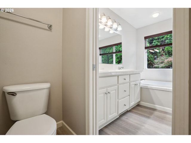 660 S PONDEROSA Ct, Canby, OR 97013