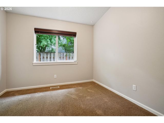 660 S PONDEROSA Ct, Canby, OR 97013