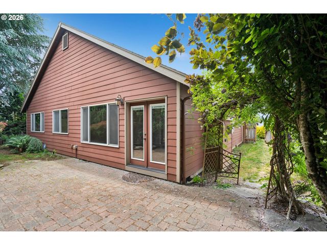 660 S PONDEROSA Ct, Canby, OR 97013