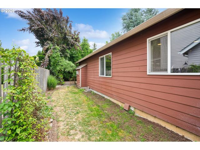 660 S PONDEROSA Ct, Canby, OR 97013