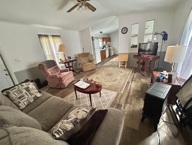 3252 Scotts Branch Road, Vanceburg, KY 41179