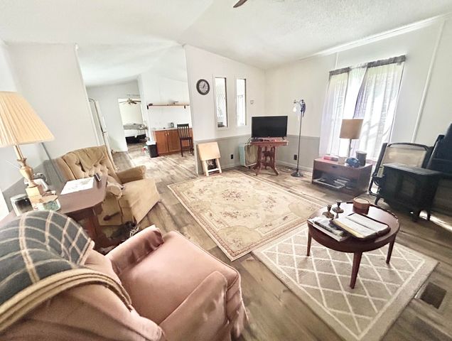 3252 Scotts Branch Road, Vanceburg, KY 41179