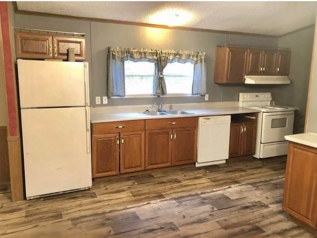 3252 Scotts Branch Road, Vanceburg, KY 41179