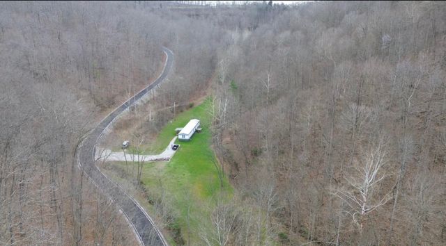 3252 Scotts Branch Road, Vanceburg, KY 41179