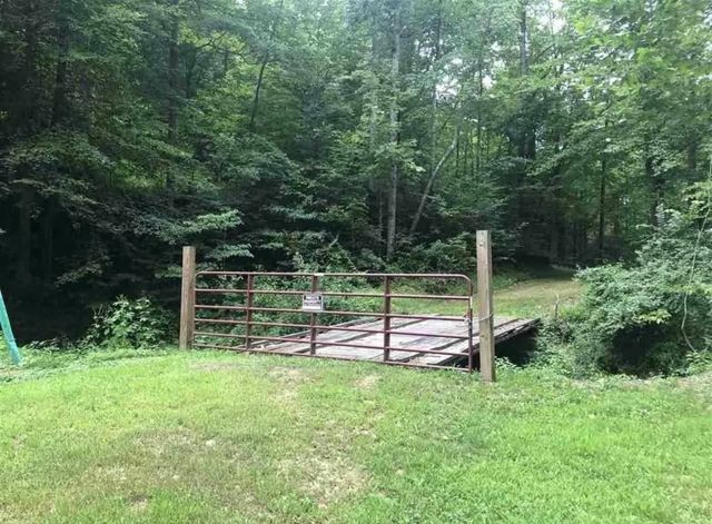 3252 Scotts Branch Road, Vanceburg, KY 41179