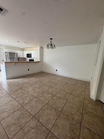 1733 Pointe West Way, Vero Beach, FL 32966