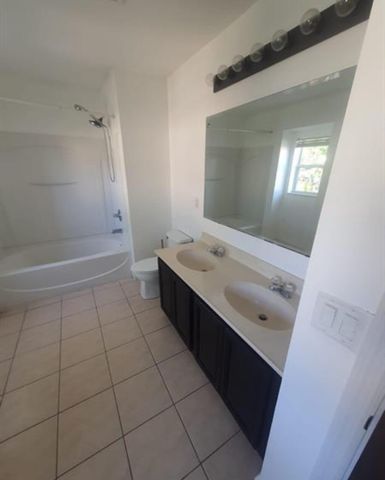 1733 Pointe West Way, Vero Beach, FL 32966