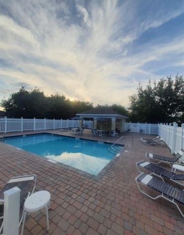 1733 Pointe West Way, Vero Beach, FL 32966