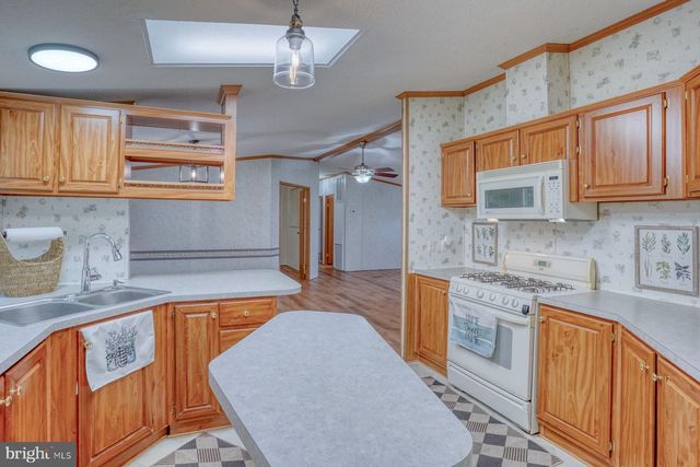 30 TOLBERTS CIR, Dover, DE 19904