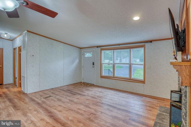 30 TOLBERTS CIR, Dover, DE 19904
