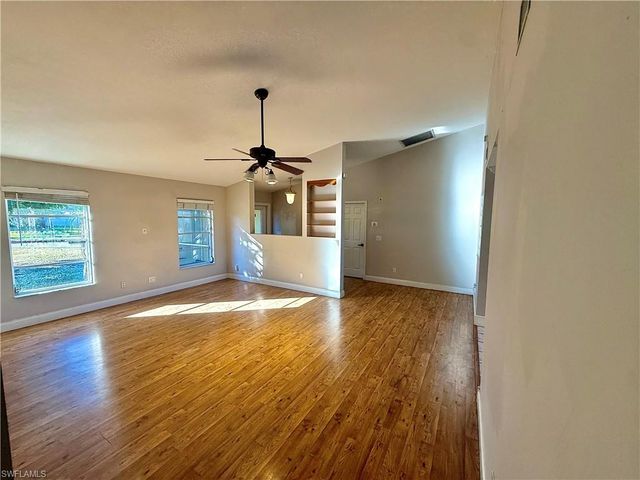 10192 Shade Tree CT, Bonita Springs, FL 34135