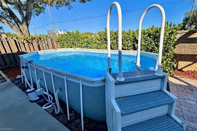 10192 Shade Tree CT, Bonita Springs, FL 34135