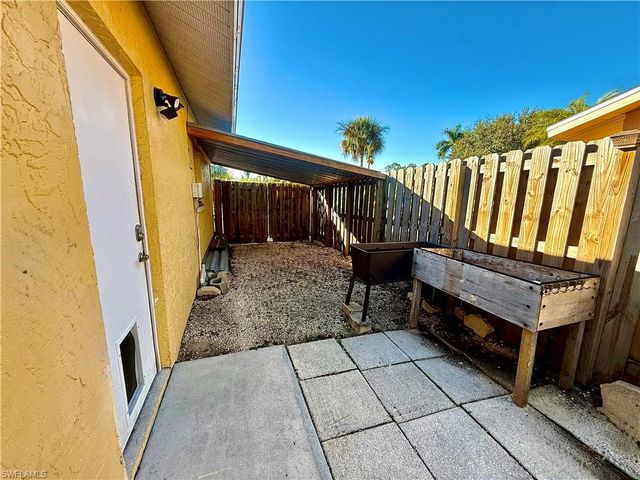 10192 Shade Tree CT, Bonita Springs, FL 34135