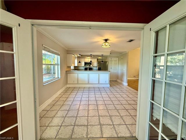 10192 Shade Tree CT, Bonita Springs, FL 34135