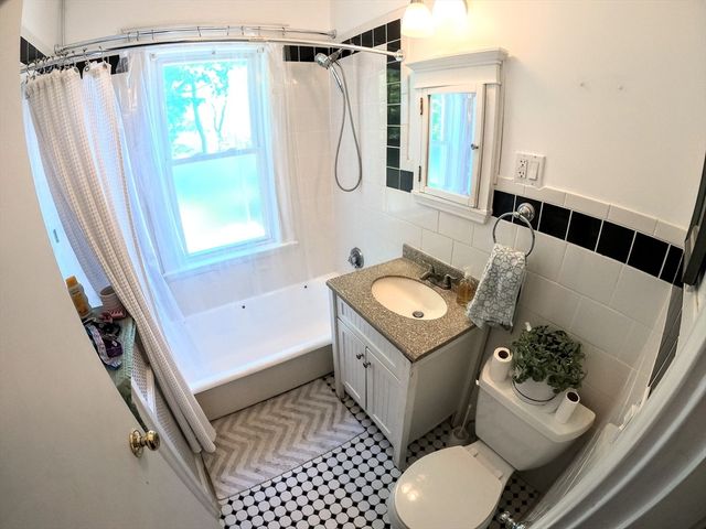 12 Searle Rd 12, Boston, MA 02132