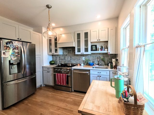 12 Searle Rd 12, Boston, MA 02132