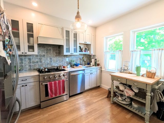 12 Searle Rd 12, Boston, MA 02132