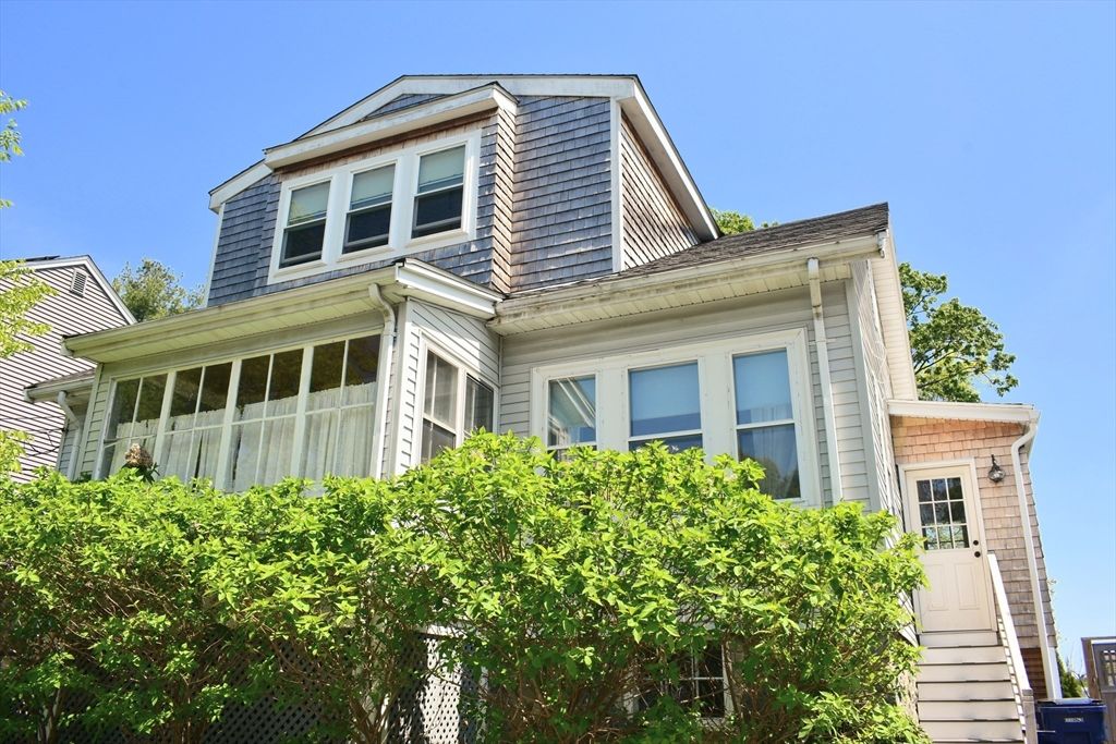 12 Searle Rd 12, Boston, MA 02132