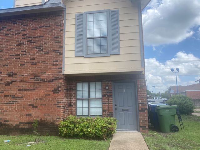 2826 Wimbledon Court D, Garland, TX 75041