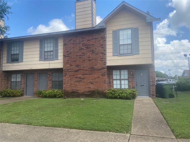 2826 Wimbledon Court D, Garland, TX 75041