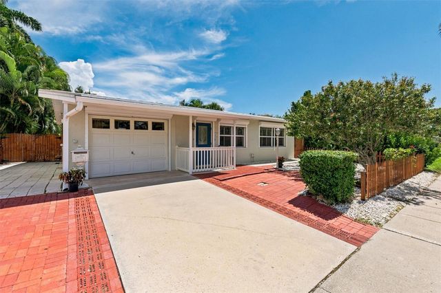 617 W OLYMPIA AVENUE, Punta Gorda, FL 33950
