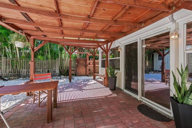 617 W OLYMPIA AVENUE, Punta Gorda, FL 33950