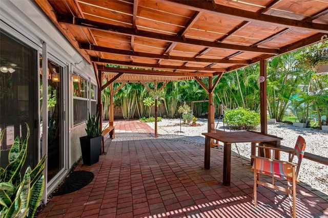 617 W OLYMPIA AVENUE, Punta Gorda, FL 33950