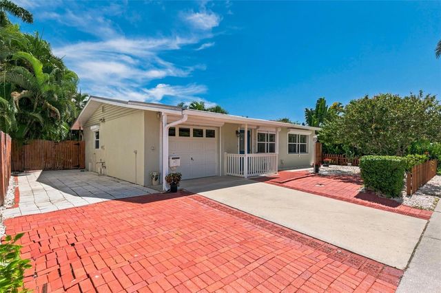 617 W OLYMPIA AVENUE, Punta Gorda, FL 33950