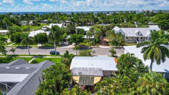 617 W OLYMPIA AVENUE, Punta Gorda, FL 33950