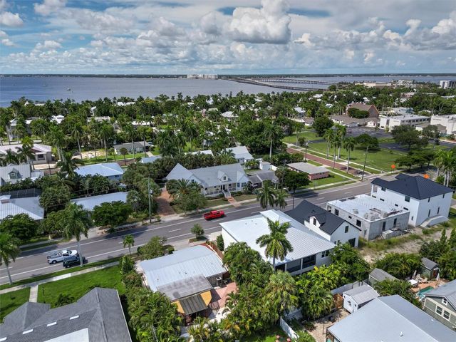 617 W OLYMPIA AVENUE, Punta Gorda, FL 33950