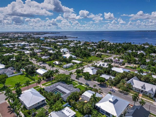 617 W OLYMPIA AVENUE, Punta Gorda, FL 33950