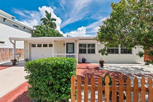 617 W OLYMPIA AVENUE, Punta Gorda, FL 33950