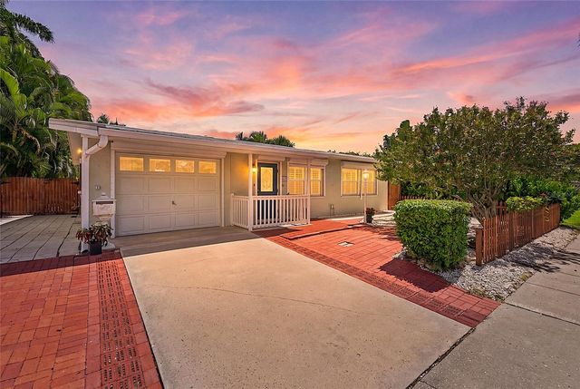 617 W OLYMPIA AVENUE, Punta Gorda, FL 33950