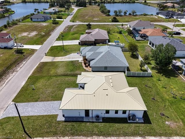 2903 NW 6th TER, Cape Coral, FL 33993