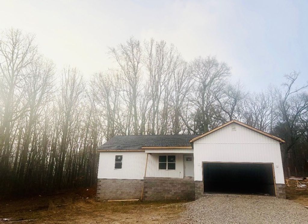 60 Worley Ln, Estill Springs, TN 37330