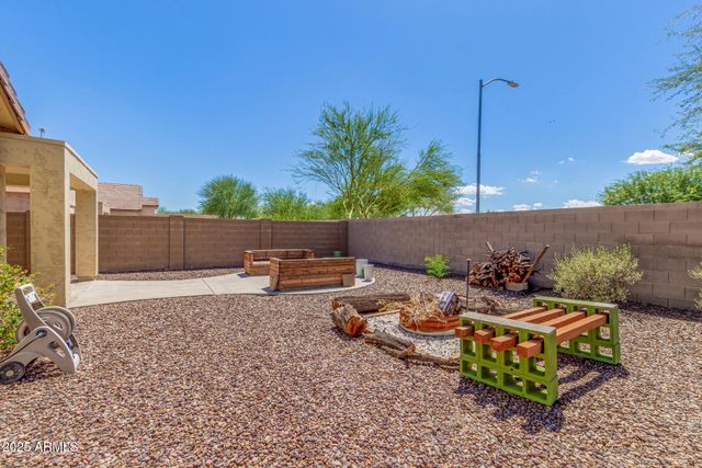 1319 E Natasha Drive, Casa Grande, AZ 85122