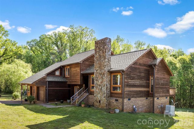 831 College Avenue, Shelby, NC 28152
