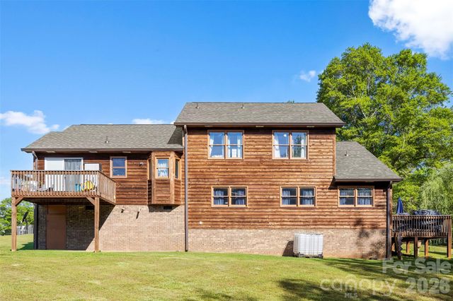 831 College Avenue, Shelby, NC 28152