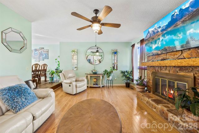 831 College Avenue, Shelby, NC 28152