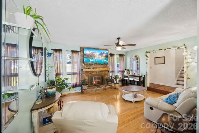 831 College Avenue, Shelby, NC 28152