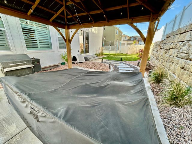 1062 N KENSINGTON HTS, Kaysville, UT 84037