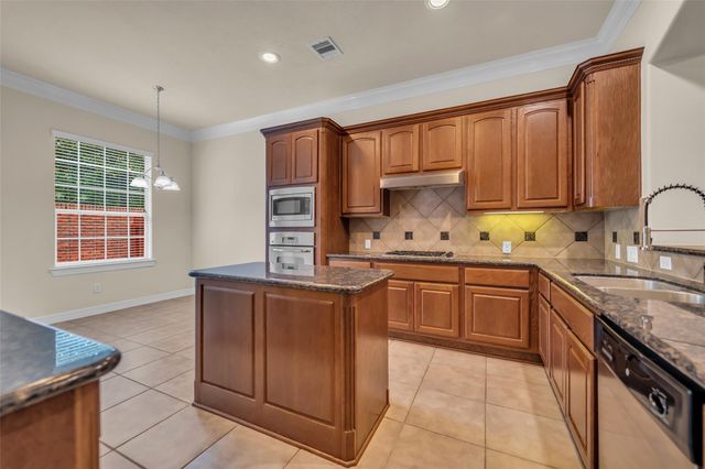 13322 Olive Trail, Houston, TX 77077