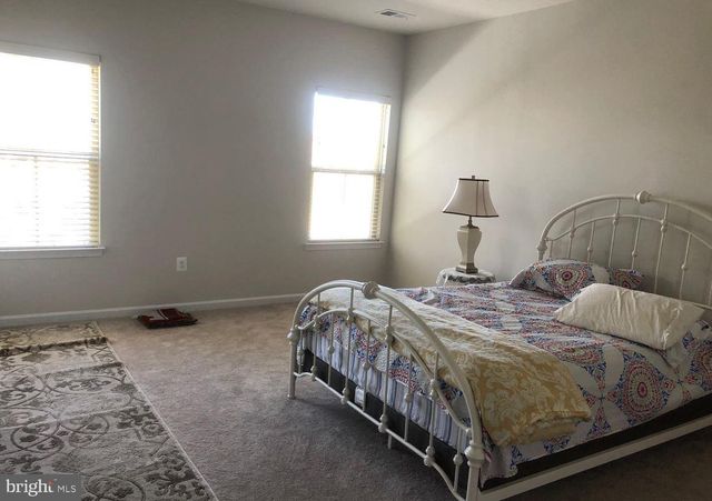 10048 DORSEY LN, Lanham, MD 20706